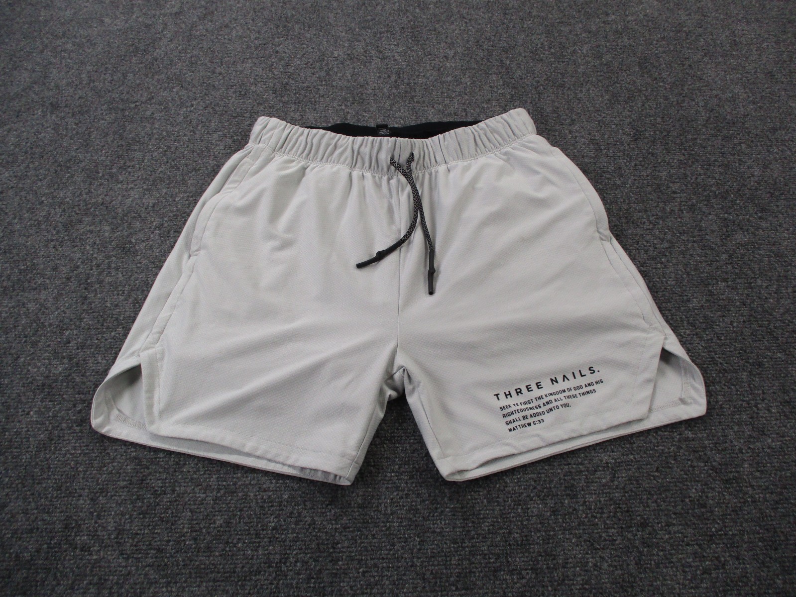 Three Nails Shorts Men M Athletic Prayer Bible Verse Performance Active Stretch