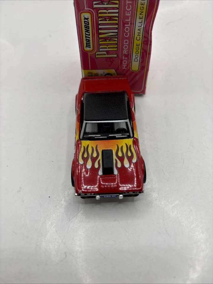 Dodge Challenger 1997 Match Box Premier In Series 11 rojo colección 5 de 6 Foto 2 de 4