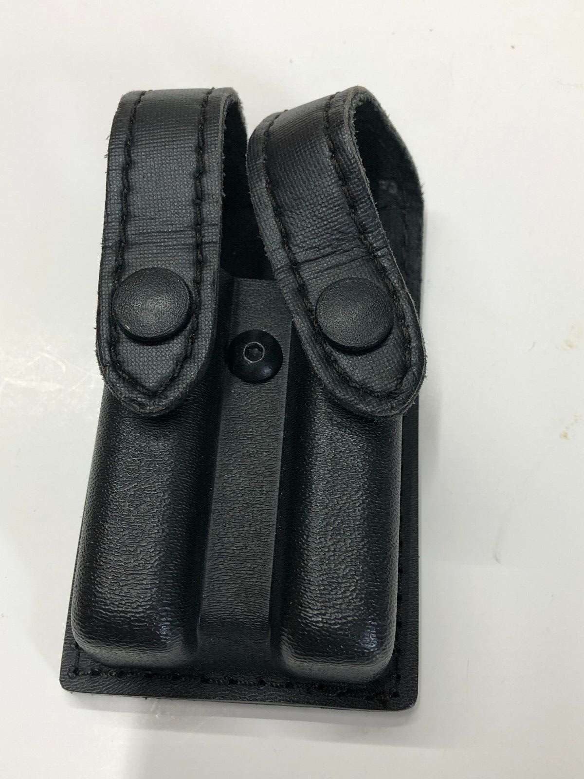 Safariland Double Magazine Holder 42 - 13 S & W 59 Ber-92 Pre Owned-image