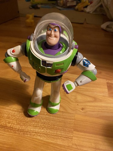 Figura de acción Toy Story Buzz Lightyear 8 pulgadas Disney Pixar - Imagen 2 de 8
