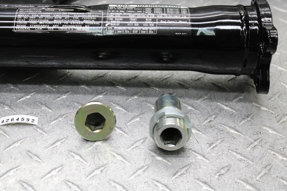 Honda Shadow Ace 1100 D2A 1999 basculante trasero brazo de suspensión 52100-Mah-A40 Foto 2 de 4