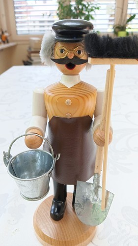 Räuchermännchen "Hausmeister" Armin Braun Erzgebirge