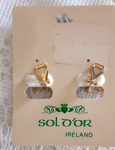 Irish Enamel Shamrock Clip-on Earrings - Solvar of Dublin - Picture 6 of 6