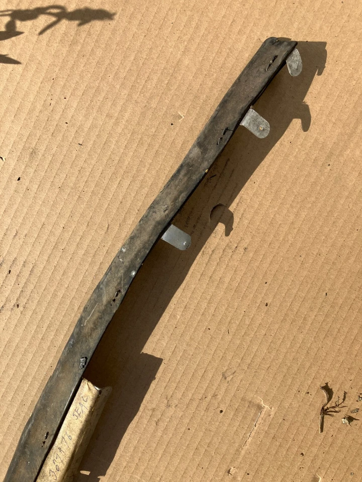 Conjunto de sello de goma Rover 2000, 3500S P6 NOS para brida de puerta trasera izquierda 367876 Foto 3 de 4