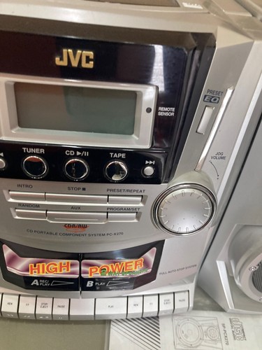 JVC PC-X270 High-Power CD/Tape/Radio Stereo System With Dual Speakers Tested - Picture 5 of 11