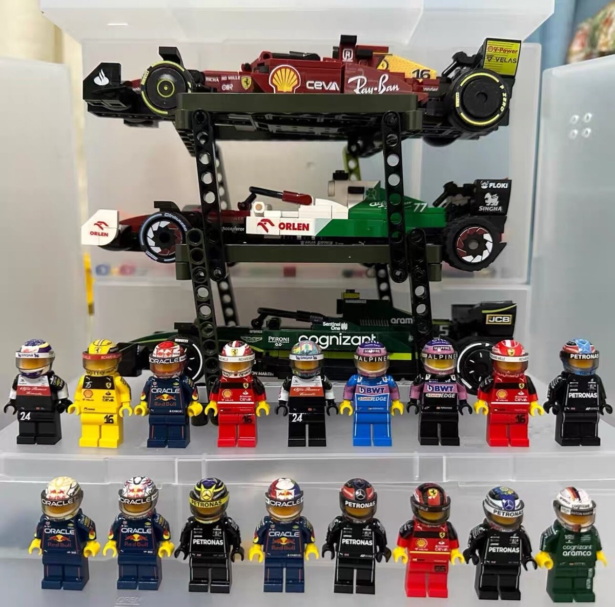 LEGO SPEED CHAMPIONS: Mercedes-AMG F1 W15 Race Car (77244