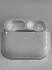 Apple AirPods Pro 2 MagSafe Charging Case USB-C A2968 - White  CASE ONLY 