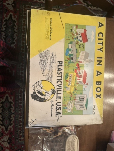 PLASTICVILLE U.S.A. By Bachmann “ A City In A Box” #5901-998 Vintage