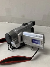 JVC GR-DVL310U Digital Video Camera - Silver *UNTESTED*-NO BATTERY
