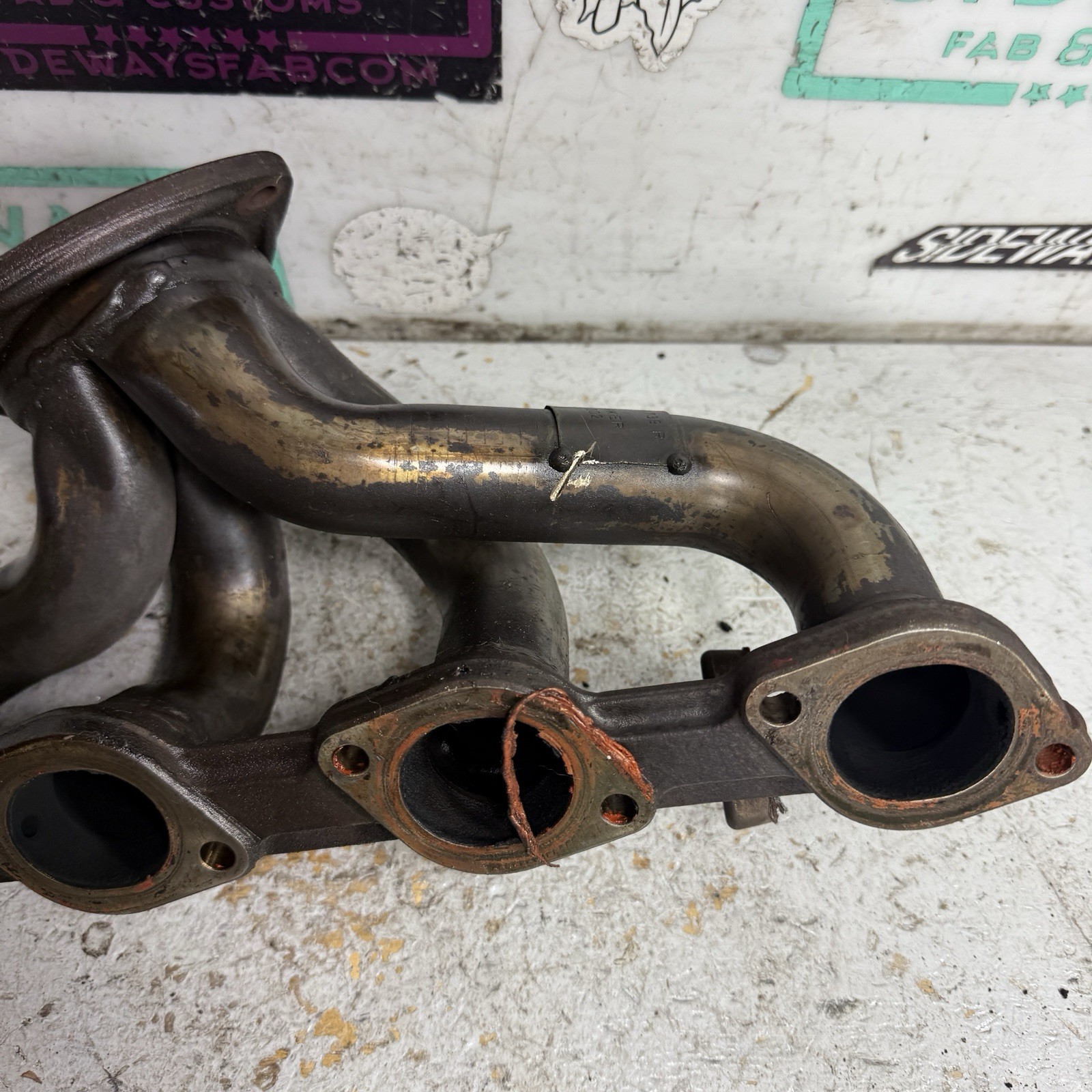 04-08 Maserati Quattroporte Right Engine Exhaust Header Manifold M139 F136