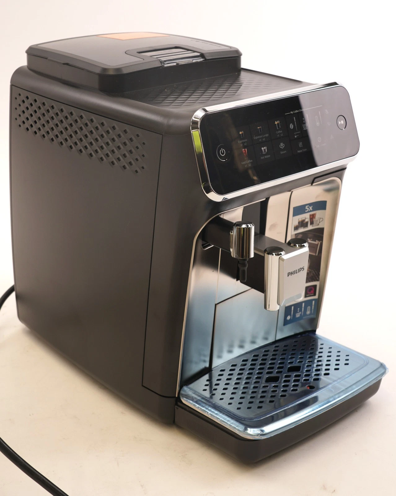 PPhilips 3300 hilips 3300 Series Fully Automatic Espresso Machine (Glossy Black)