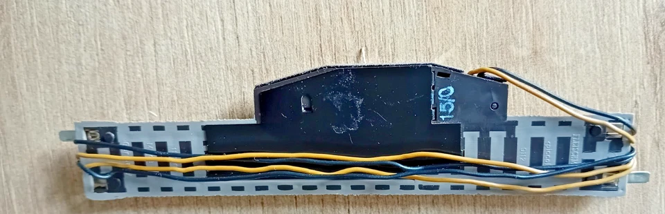 Fleischmann Picollo N Gauge 9112 Electric Uncoupling Track. Unused. - Image 3 of 4