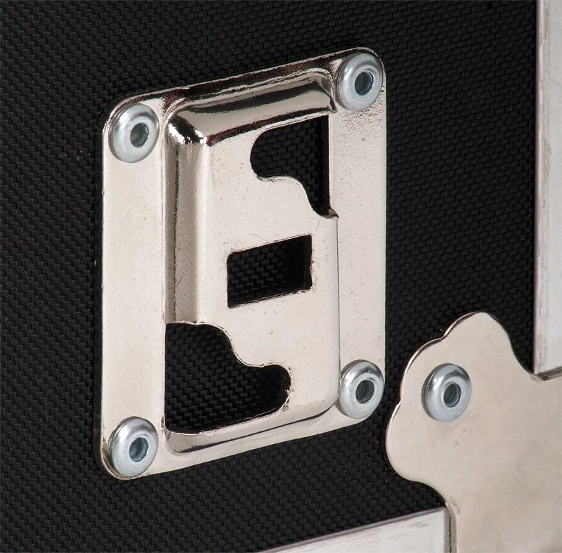 RHINO STORAGE TRUNK FOOTLOCKER 32X18X14 MADE IN USA - Image 4 of 4