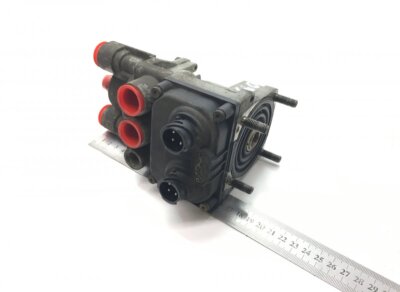 Bus II TP1578310 Brake Main Valve a{0044315005} a{0044316305} 0044316305