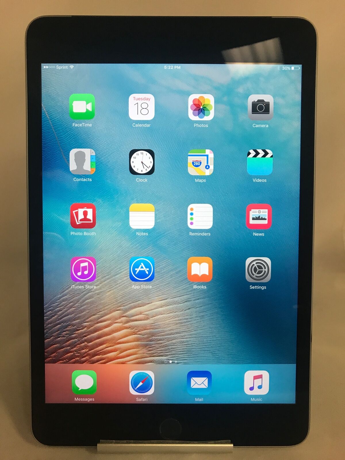 Apple iPad Mini 4 128GB Space Gray WiFi Excellent Condition