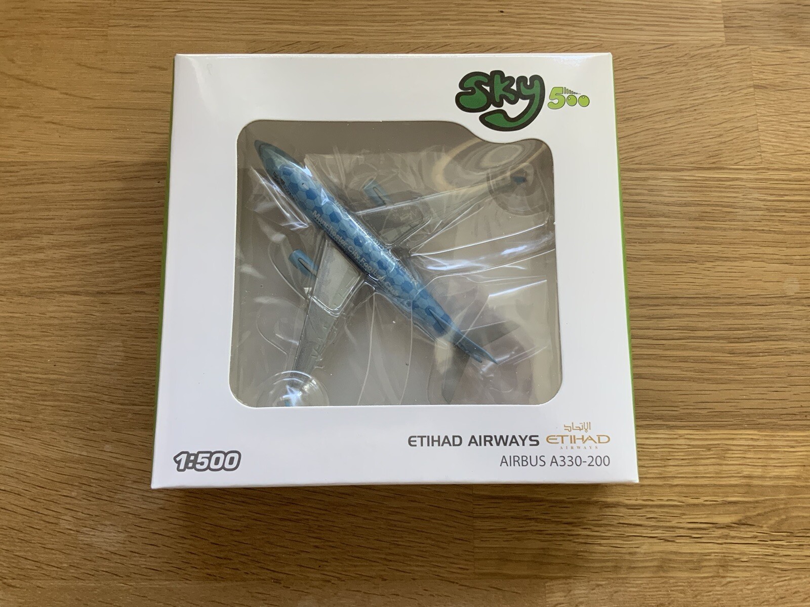 Sky Wings 1:500 0721EA Airbus A330-200 Ethiad Airways
