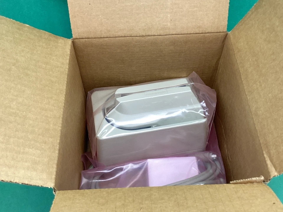 MAGTEK 22530001MICR WEDGE MINI CHECK READER withPower Supply and Cables SEALED - Image 4 of 4