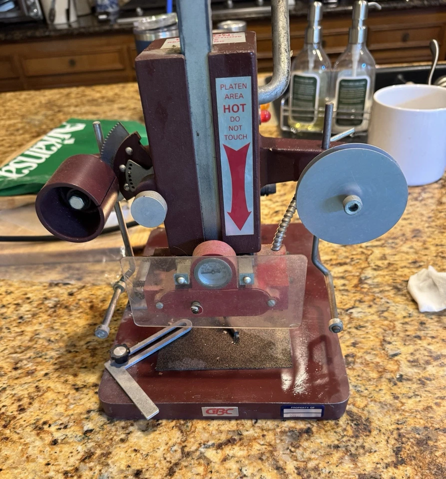 Máquina de estampado en caliente Foto 2 de 4