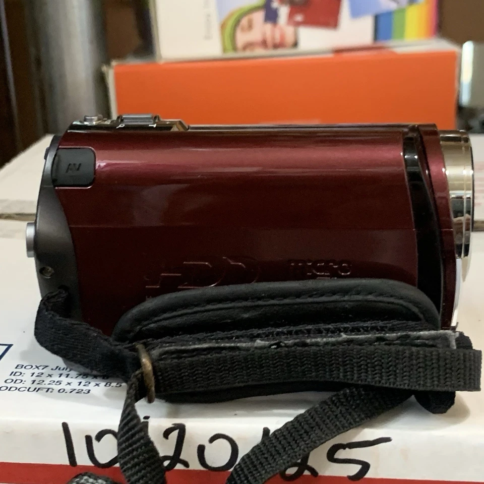 JVC Everio GZ-MG330RU Standard Definition Camcorder (Red) 30GB HDD - Image 3 of 4