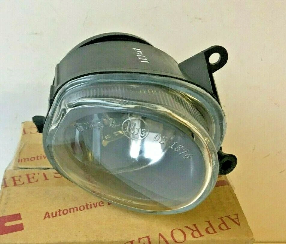 FITS AUDI A3 FRONT FOG LIGHT LAMP DRIVERS SIDE RIGHT HAND 1996-2000 - Image 2 of 4