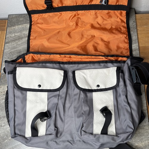 Vintage 1990s Nike ACG Messenger Crossbody Bag Travel Gray - Picture 4 of 7