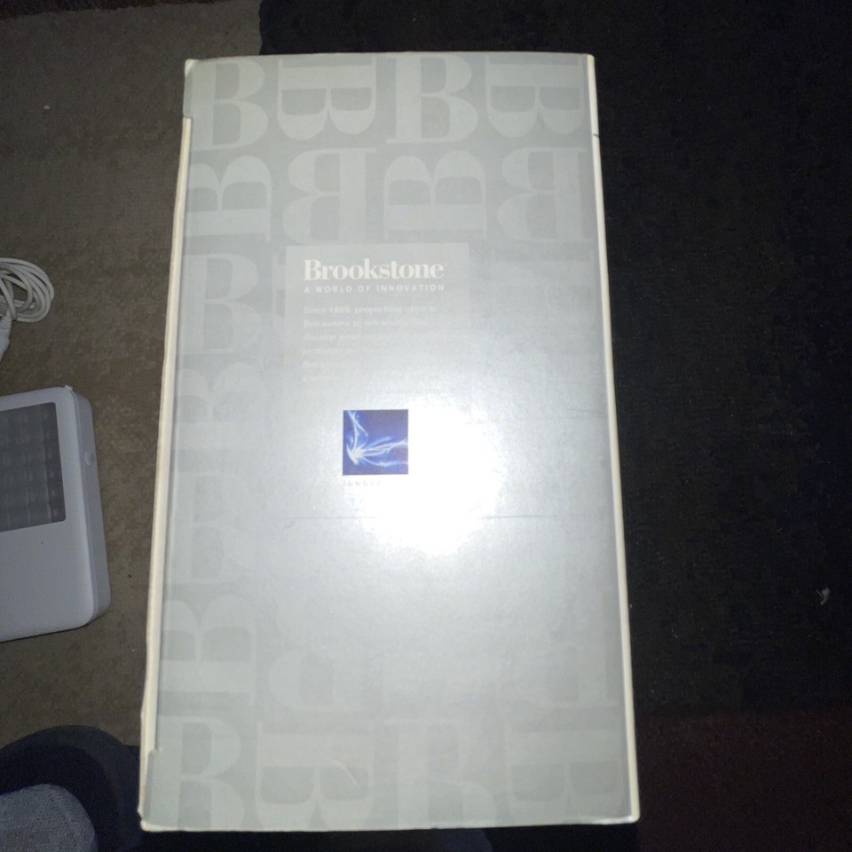 Brookstone Digital Photo Album MY LIFE TAUPE Stores 4,000 photos NEW In