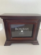 Bombay Company Wooden Photo Box 4 x 6 photo holder 