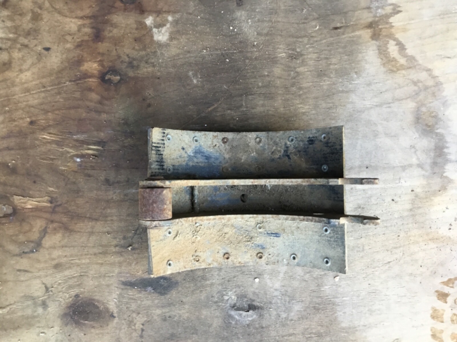 Lowboy trailer brake shoes for 15 inch and 17.5 axles p/n 3222p1524