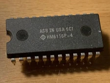 ONE - HM6116P-4 -  High-Speed CMOS Static RAM - HITACHI IC, DIP-24.