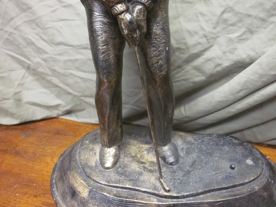 Estatua escultura vintage 1991 West Art bronce golfista poniendo 16" - única en su clase Foto 3 de 4