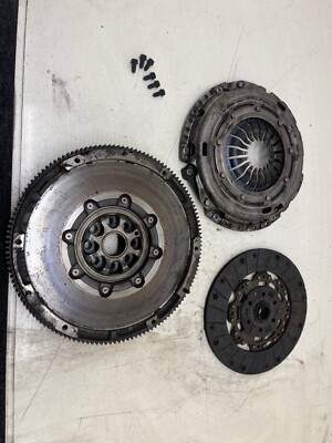 2011 VOLKSWAGEN SCIROCCO GT 2.0 TSI DUAL MASS FLYWHEEL CLUTCH SET 06J141025G