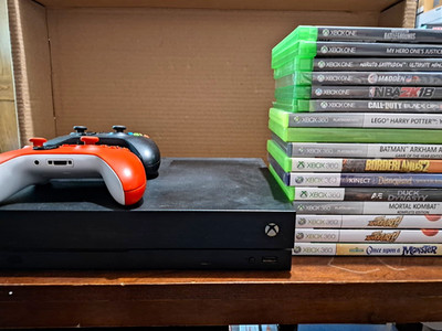 Microsoft Xbox One X Console Bundle w/ Controller(s) + Xbox One & Xbox 360 Games