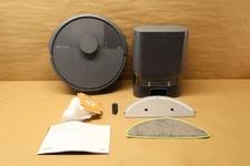 iRobot Roomba 1020 Combo robot vacuum and mop + AutoEmpty dock