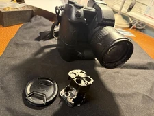 Olympus E‑10 DSLR Body – Very Good Condition