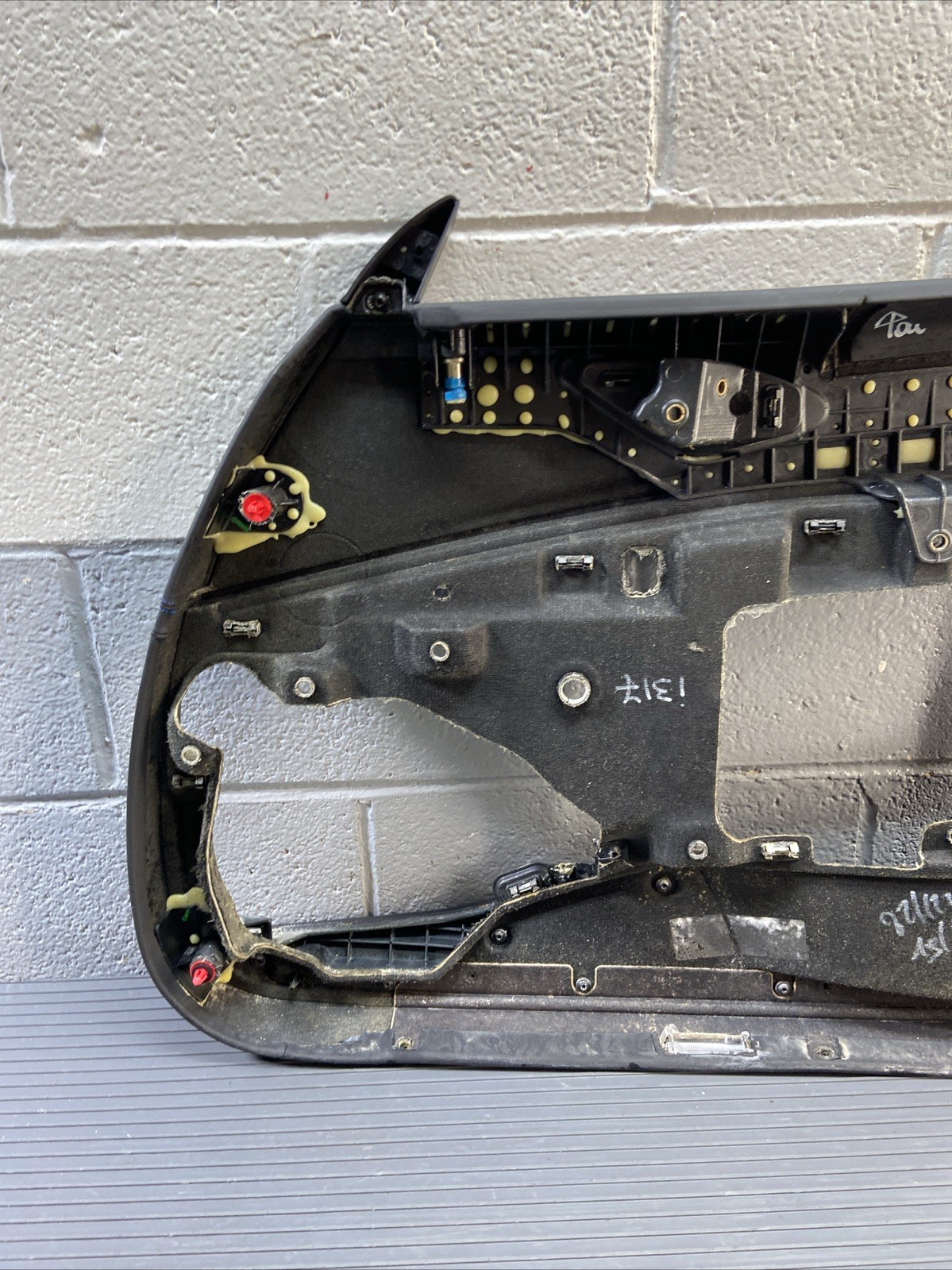 2018-2023 Ferrari Portofino F164 Left Door Panel Leather Blue Stitch OEM *NOTE*