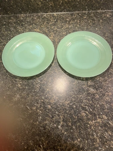 Set of 2 Vintage Jadeite Fire King Jane Ray Green Glass 7-3/4" Salad Plates