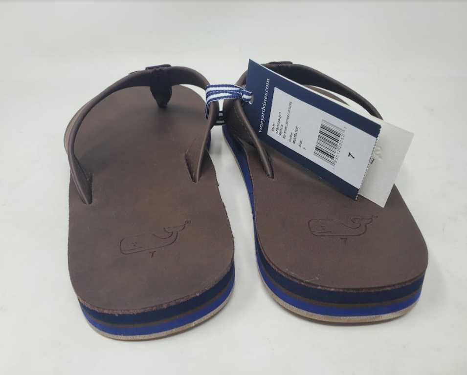 New men\'s 7 Vineyard Vines pop stripe leather flip flops sandals in Mudslide bro New men main image 3