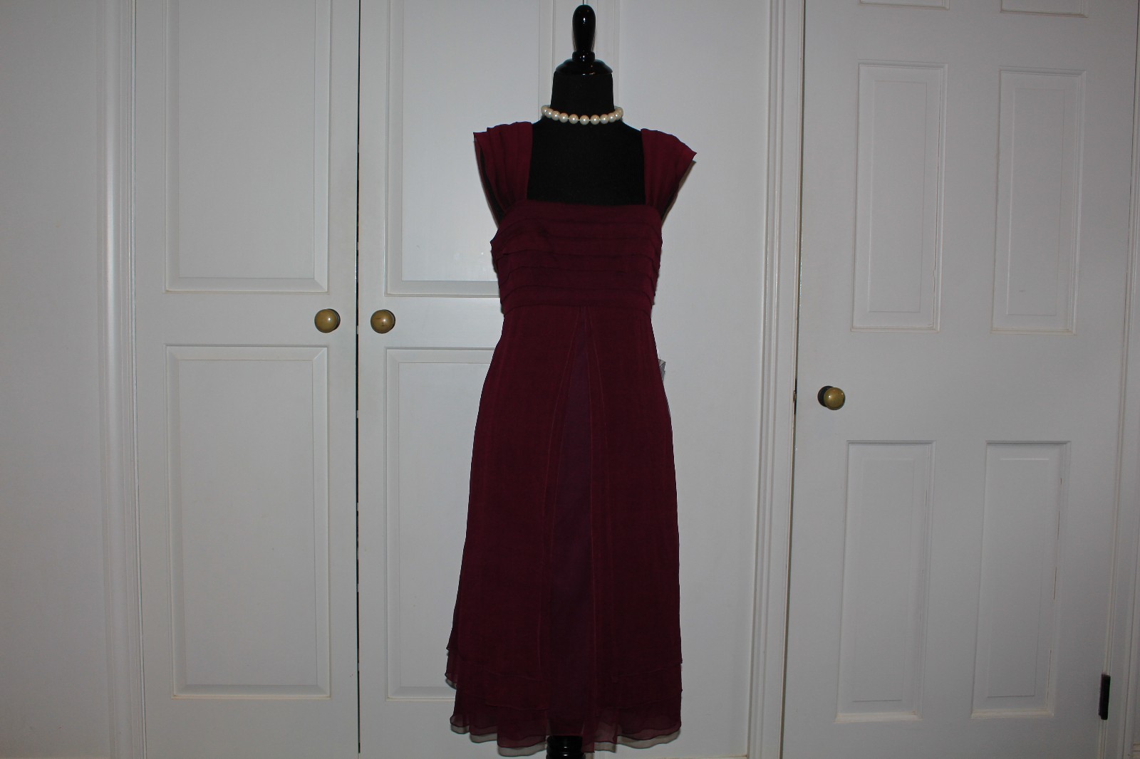 Ladies Purple Silk Tadashi Dress Size 6 New with Tags Ladies Purple Silk Tadashi Dress Size 6 New with Tags