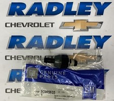 NEW GM OEM OIL PRESSURE SENDING UNIT- GENERAL MOTORS GMC 96985635