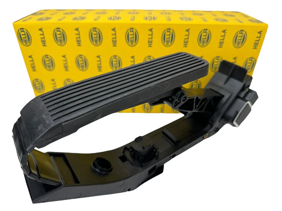 Hella Sensor Accelerator Pedal Position for Mercedes-Benz C-Class W203 S203 CL203 C209 - Image 3 of 4