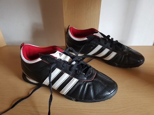 adiquestra football boots
