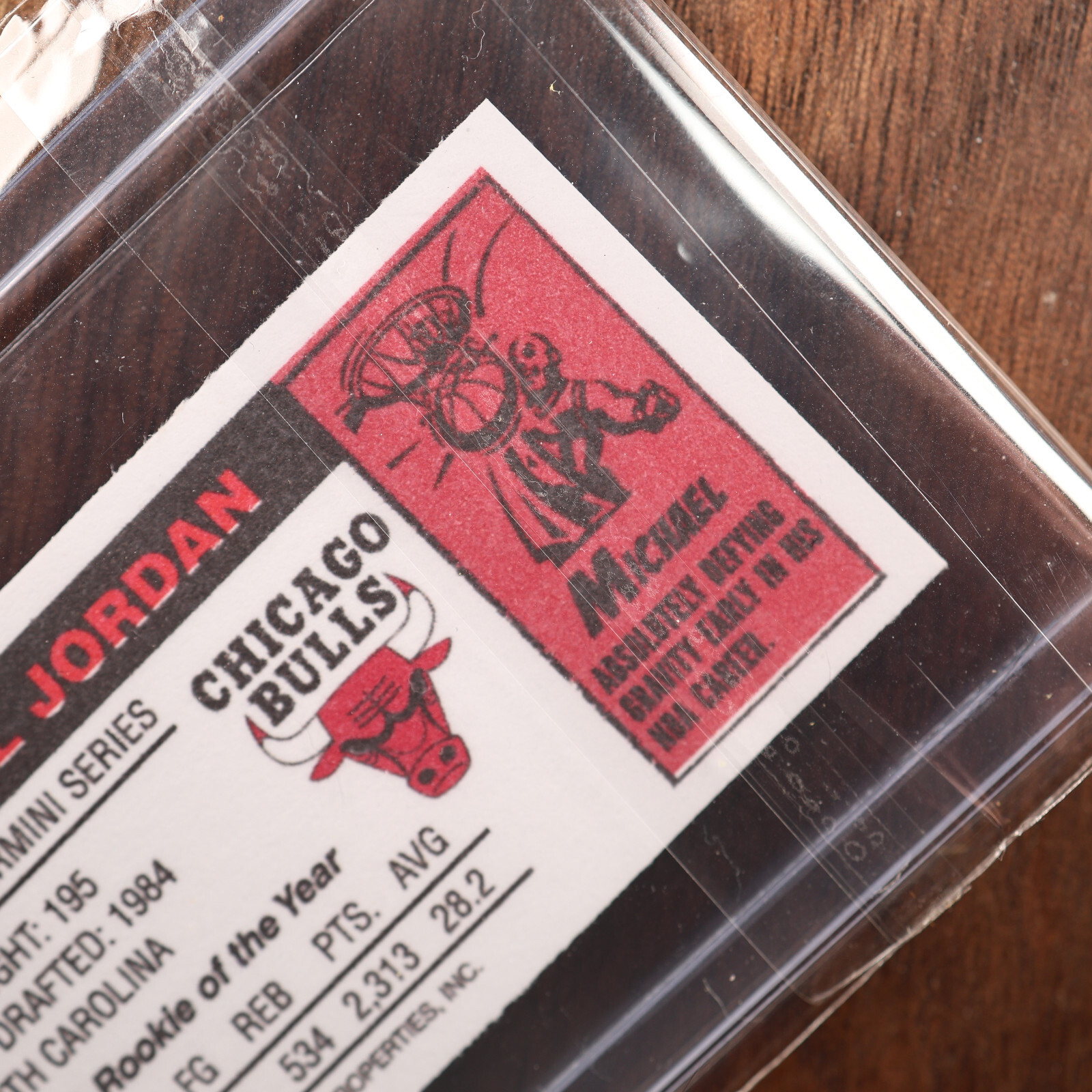 Michael Jordan Rookie RC Supermini NO 1986 Fleer Basketball Card - 2/3 view 4