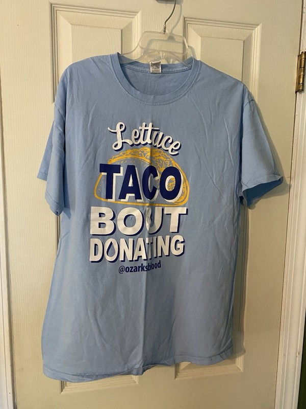 FOTL Light Blue Graphic T-Shirt lettuce taco bout donating 100% cotton large