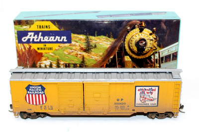 Athearn 1319 HO 50' DD Box Car UP 300620 Built Boxed KDs Weathered