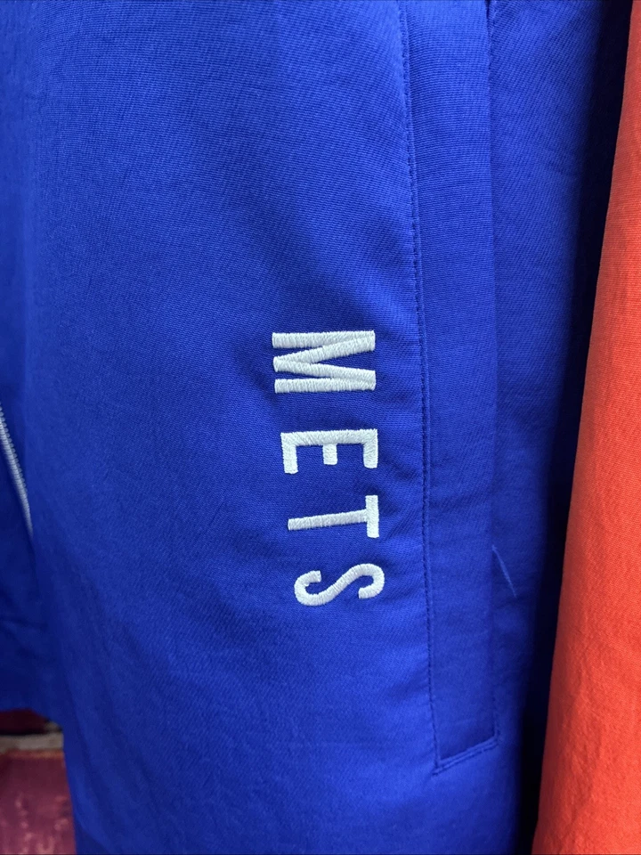 Jaqueta Nike Authentic Collection New York Mets Dugout – Azul/Laranja – Tamanho XL - Imagem 2 de 4