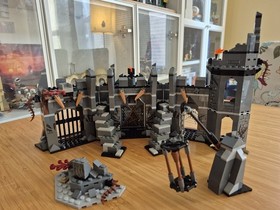 LEGO The Hobbit 79014 Dol Guldur Battle Great Condition, NO Minifigures 98% Comp