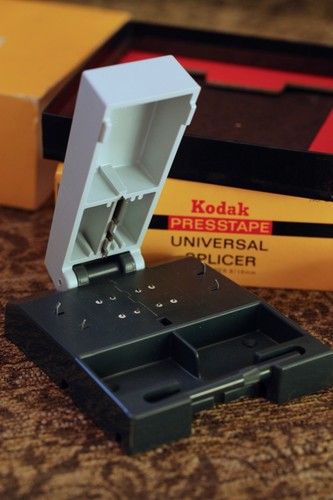 Working Kodak MOVIE FILM SPLICER Super-8 Reg 8mm & 16mm W/Splicing Tape Nice! - Picture 9 of 16
