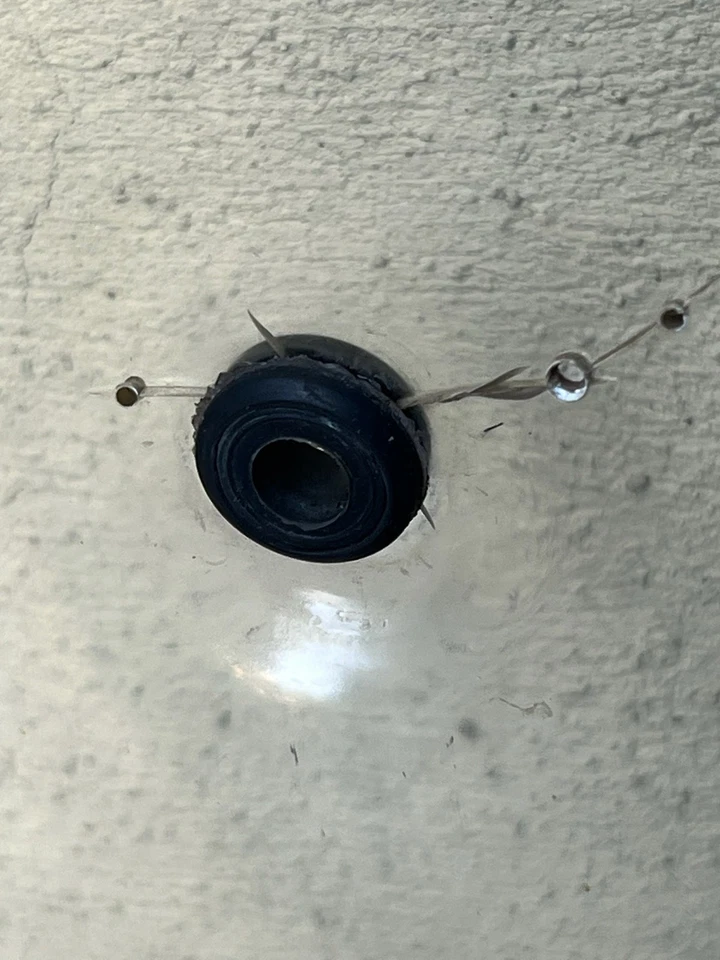 Parabrezza Yamaha Xcenter, usato, con staffe e bulloneria completa di montaggio - Immagine 4 di 4