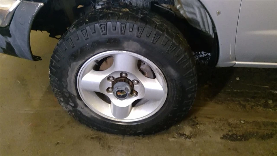 Espejo retrovisor interior usado se adapta a: Nissan Frontier 2000 grado A Foto 4 de 4