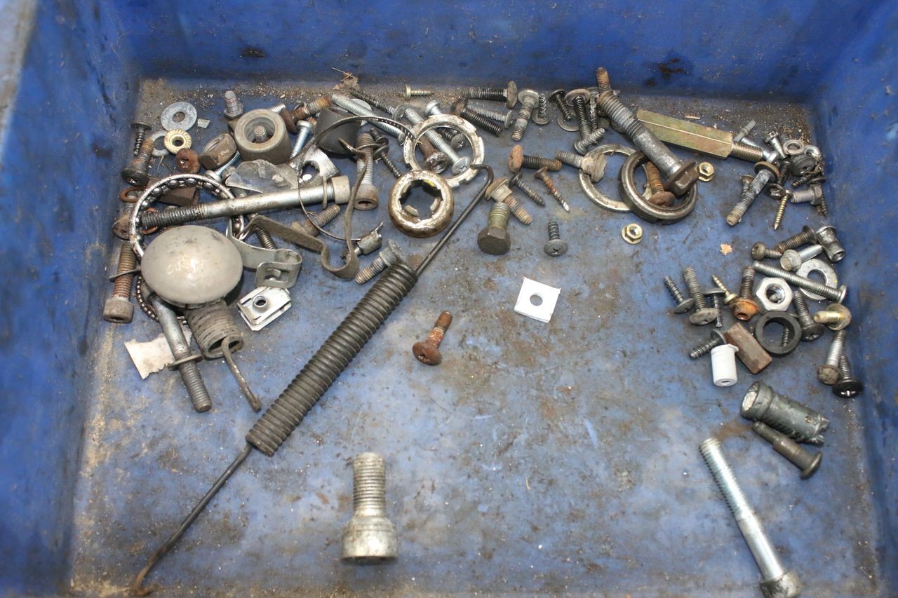 BOLSA DE TORNILLERÍA TORNILLO - PIAGGIO LIBERTY 4T 50 (2004 - 2008)